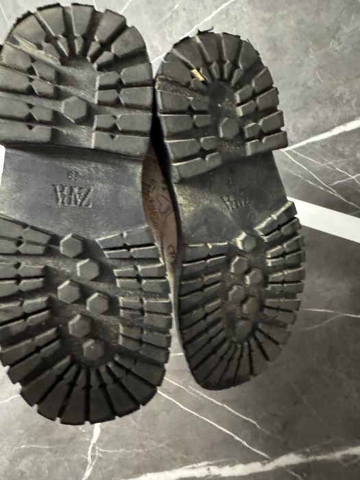 Запазени боти Zara