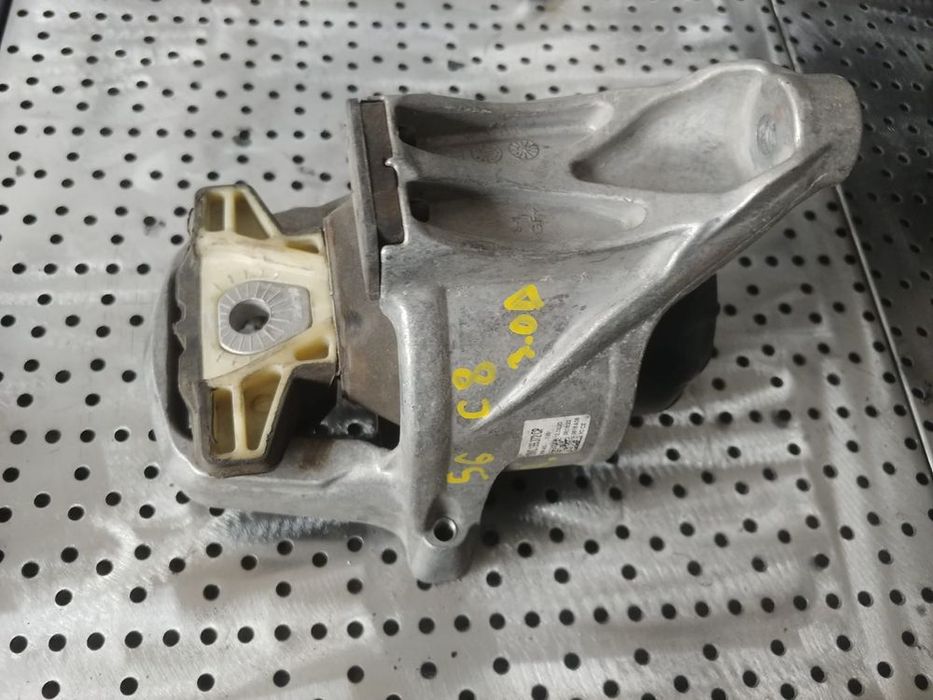 suport tampon motor dreapta 3.0 tdi  audi a6 c8 8w0199372cp