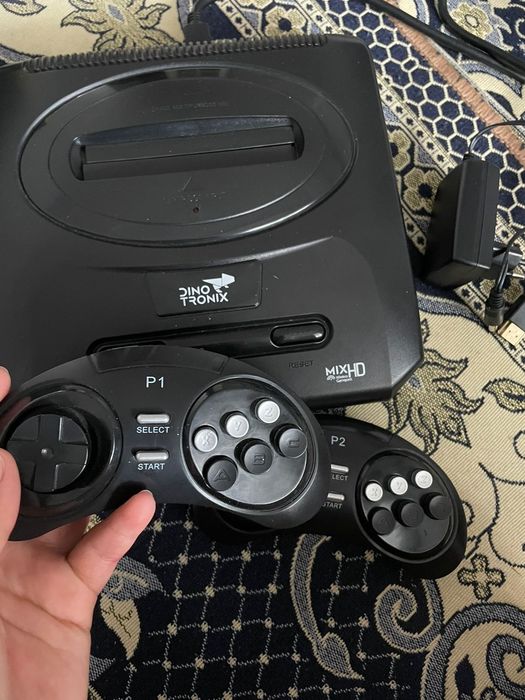 Продам игровую приставку