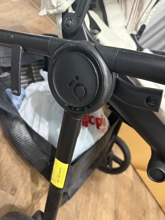 Продаю коляску Anex AQ 3в1