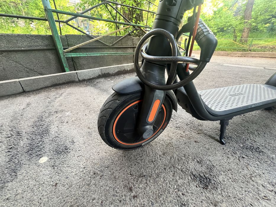 Электросамокат NINEBOT F40 оригинал