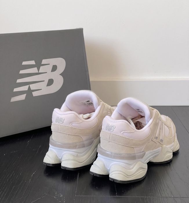 Adidasi New Balance 9060 Alb White