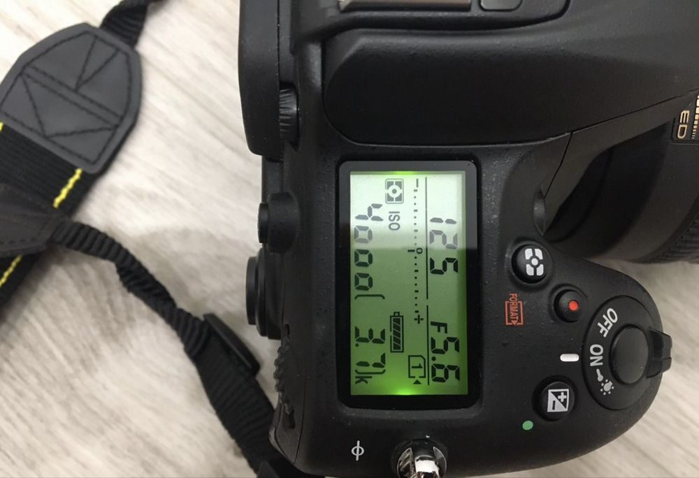 Nikon D7200 Kit 18-140 ED VR DX черный