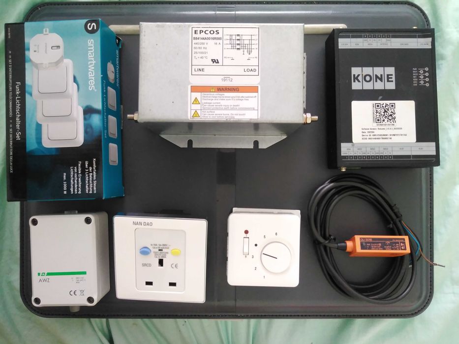 Aparataje electrice - protectii, contactori, sigurante, surse etc majoritatea noi