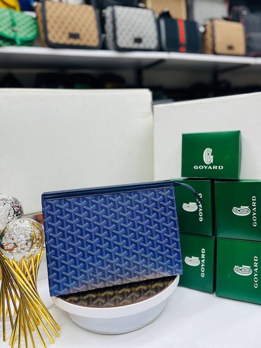 Мъжки чанти различни модели Goyard