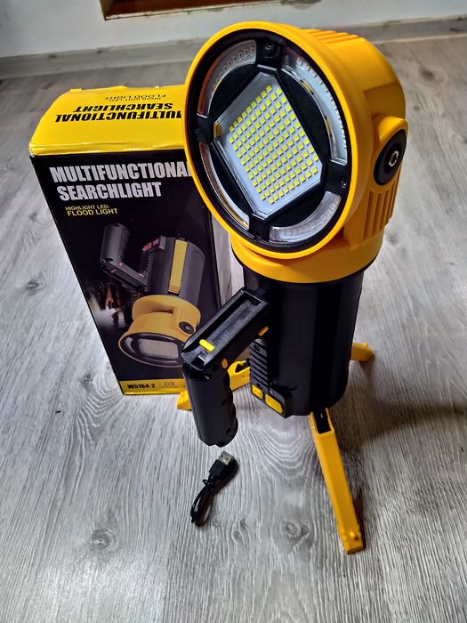 Lanternă proiector 226 LED  reîncărcabila cu dublă funcție