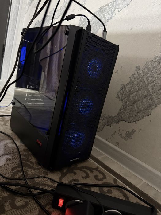 Игровой пк свой, в отличном состоянии без ошибок