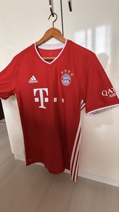 Мъжки футболни тениски размер М Adidas Bayern Munchen, AJAX Amsterdam, Национален отбор по футбол Испания