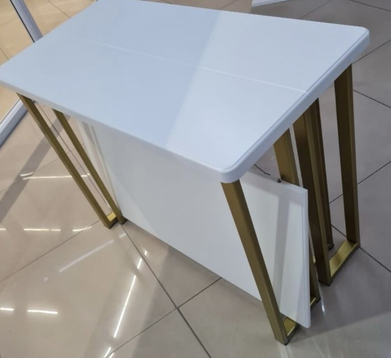 Продается раздвижной стол консоль со стульями