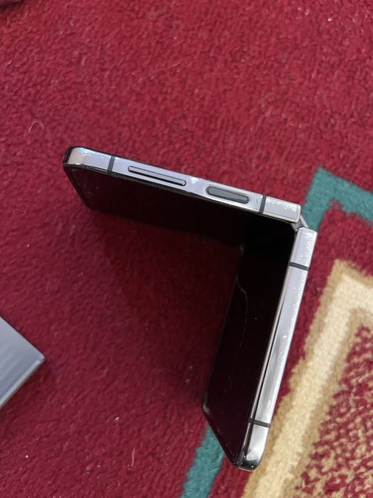 Samsung Z flip 4 мотоциклге обмен