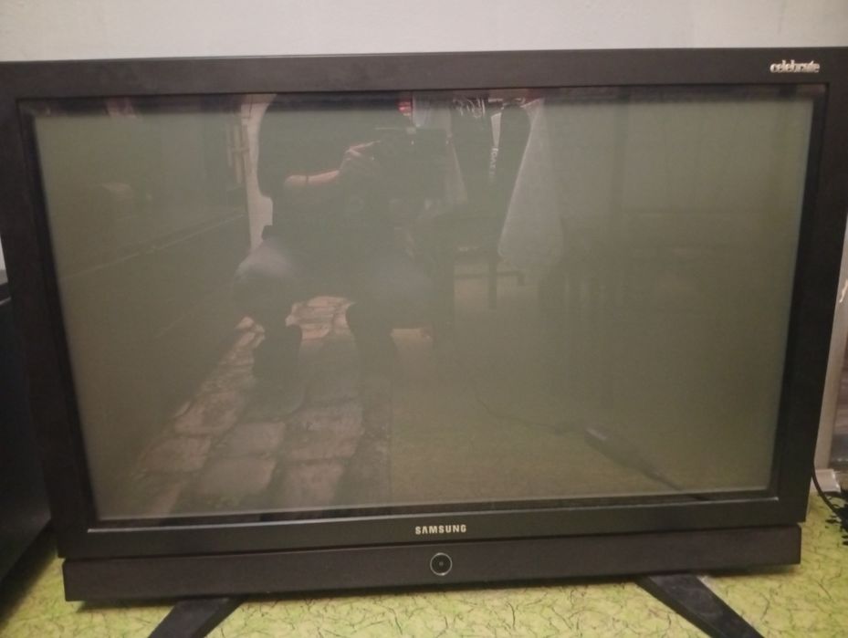 Samsung plaza display 42 инча