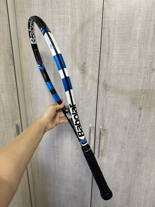 теннисная ракетка