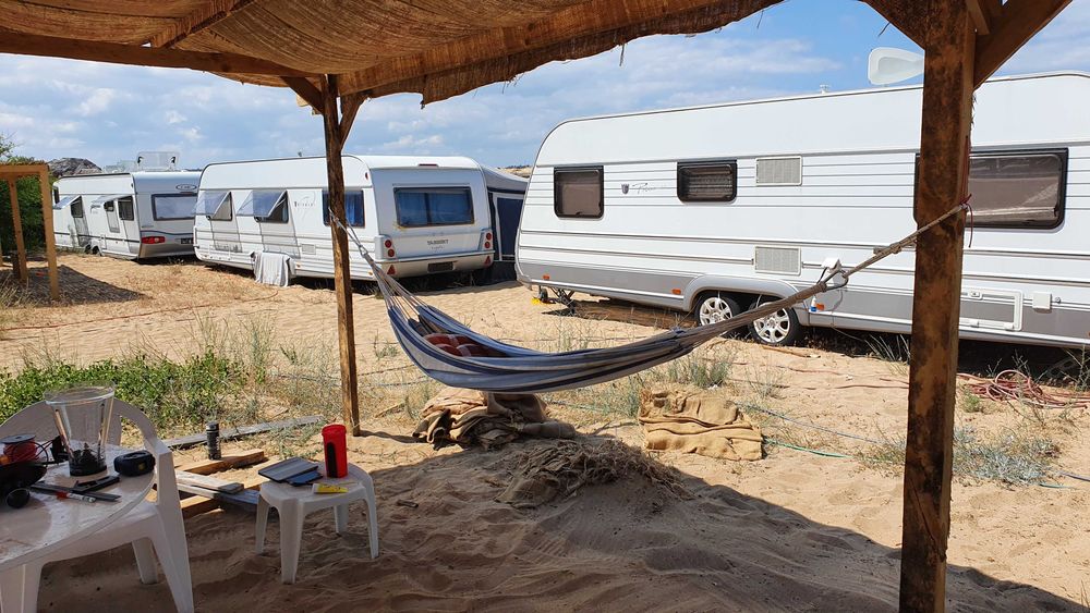 Каравана LMC Luxus 500 на Градина