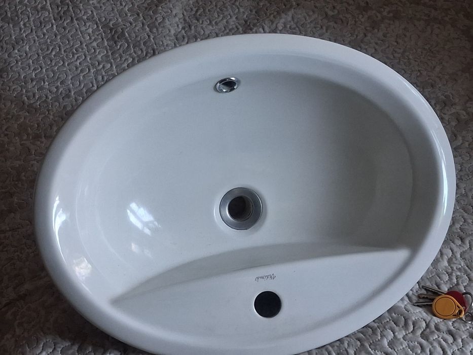 Бродавам фаянсова мивка55/42