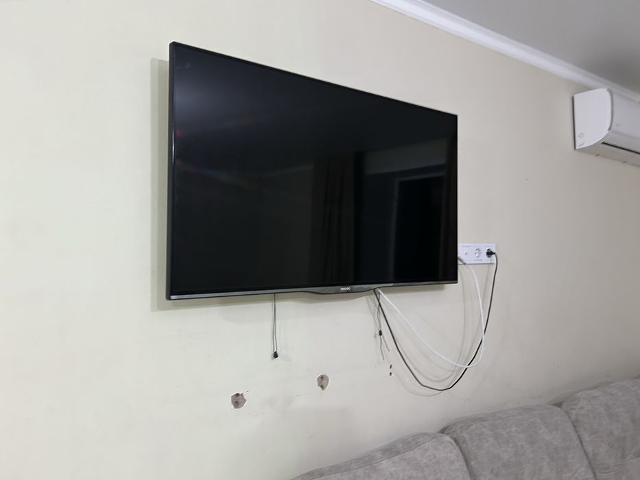 Телевизор продам Philips