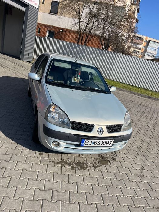 RENAULT Clio 2003 — imagine 4