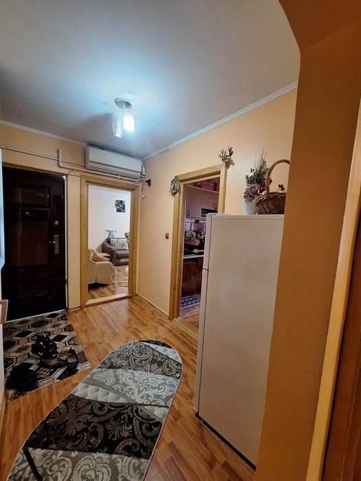 Apartament 2 camere - sos. București,  Patibar
