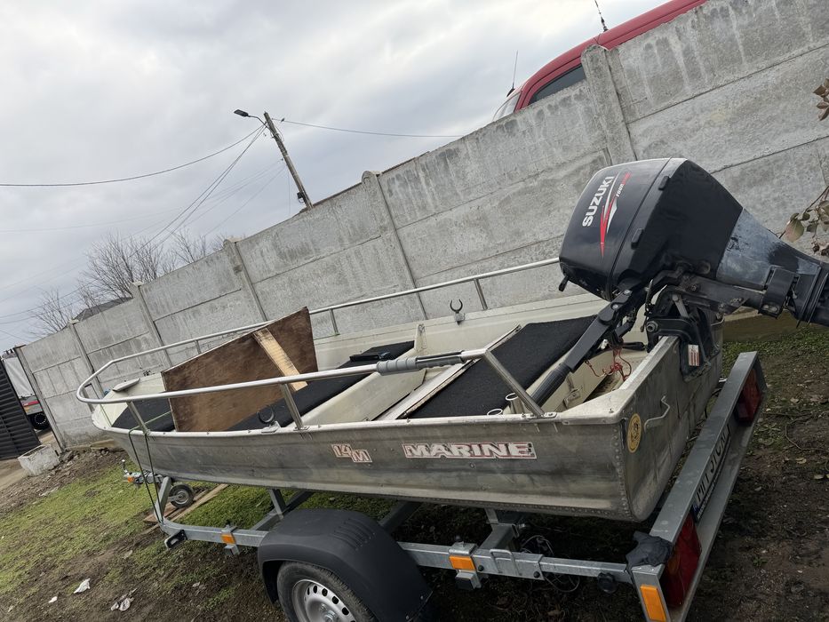 Barcă aluminiu cu motor 15 cp