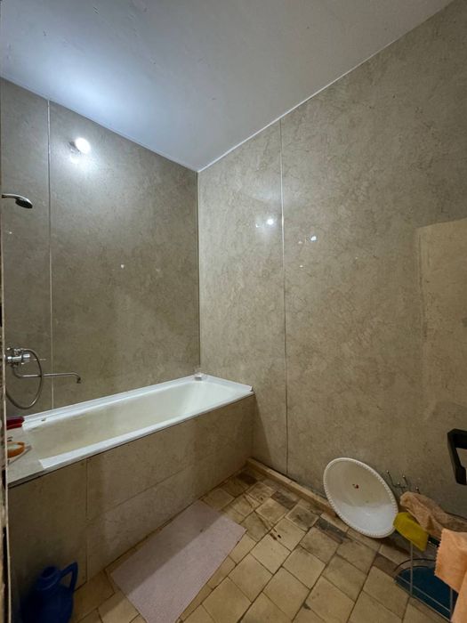 КОРАТОШ 2/4/9 Средний ремонт 60 м2 Бал: 2х3 Ор: Баладн масжид карзинка