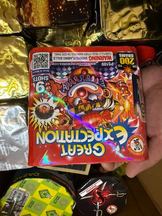 Салюты фейерверки