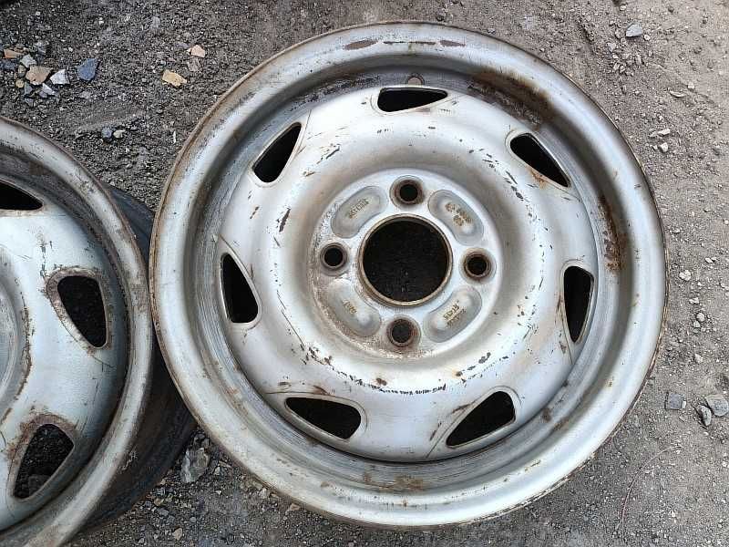 Продам оригинальные металлические диски на Ford