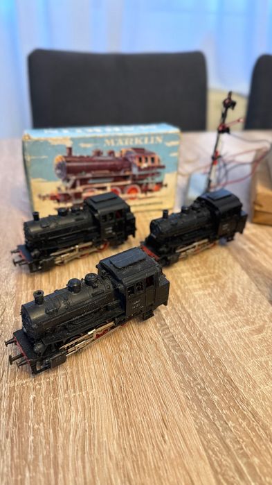 Lot Marklin 6x locomotive 12x vagoane 2x bariere 3001 CM800 89005 8902