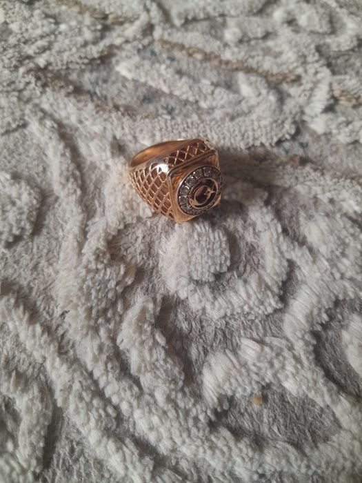 Печатка золотая продам