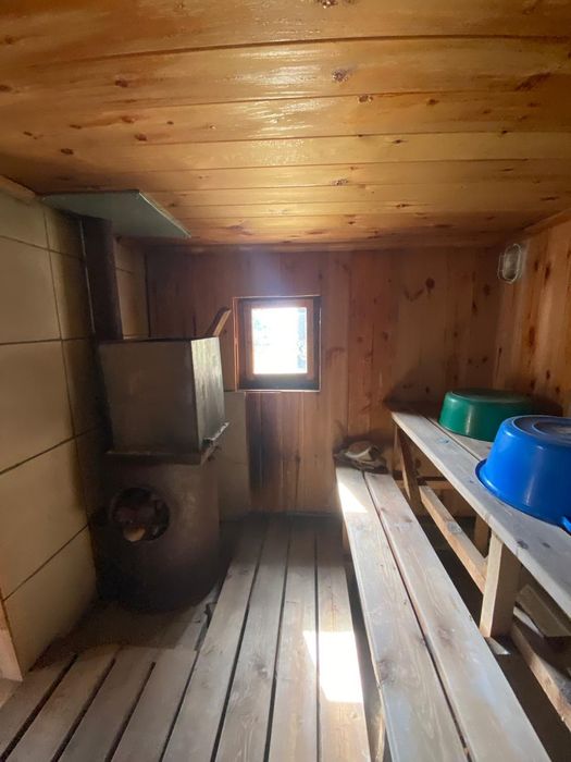 Продаётся 4- комнатный дом на Защите