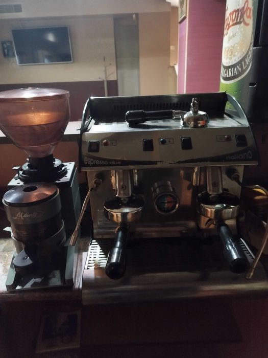 Професионална кафемашина