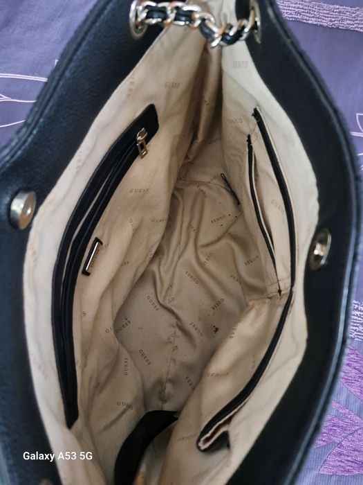 Дамска чанта - Guess