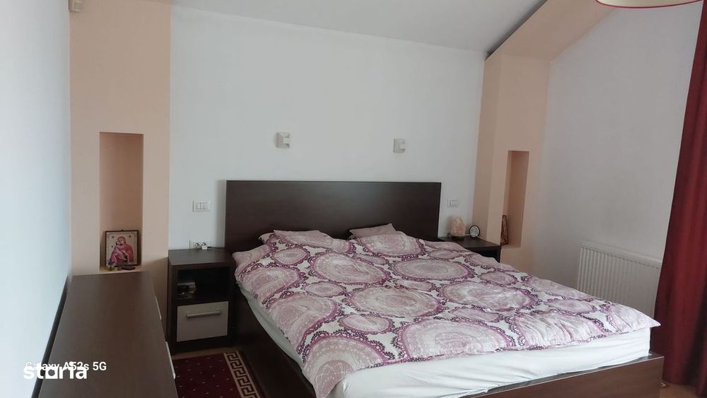 Casă cu 6 camere și garaj, gata de utilizare