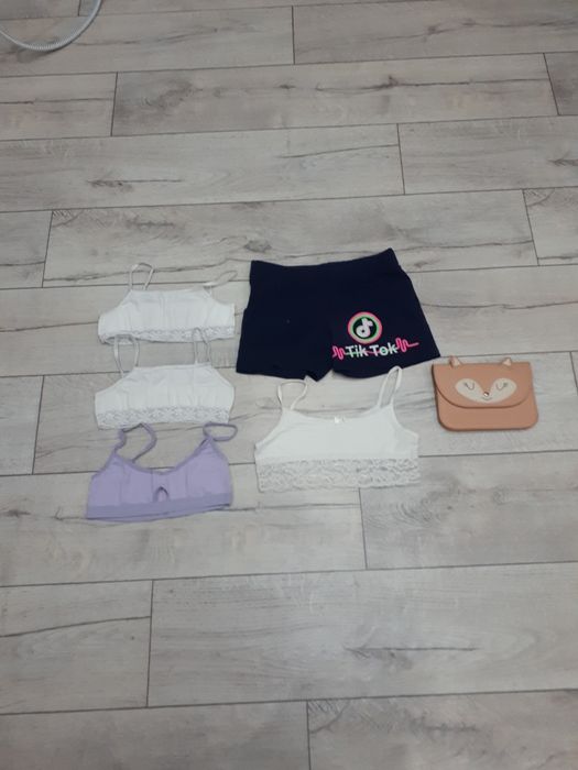 На девочку подростка