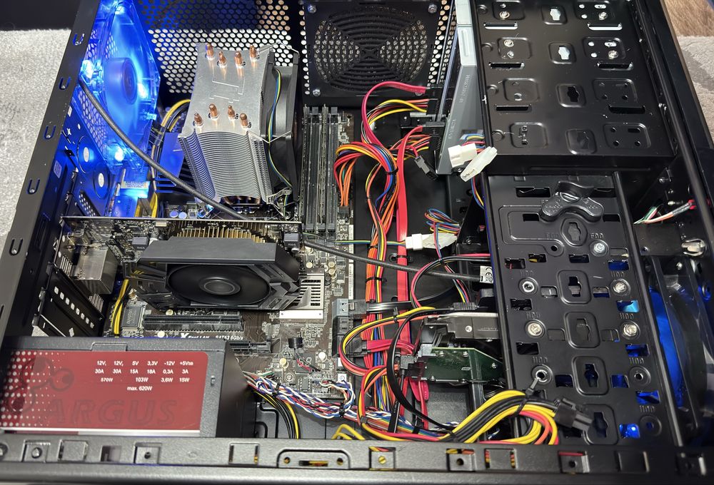 PC i5 - 2500K - 16 GB DDR3 - nVidia GTX750TI - SSD + HDD -  2 x DVD-RW - Fan Controller