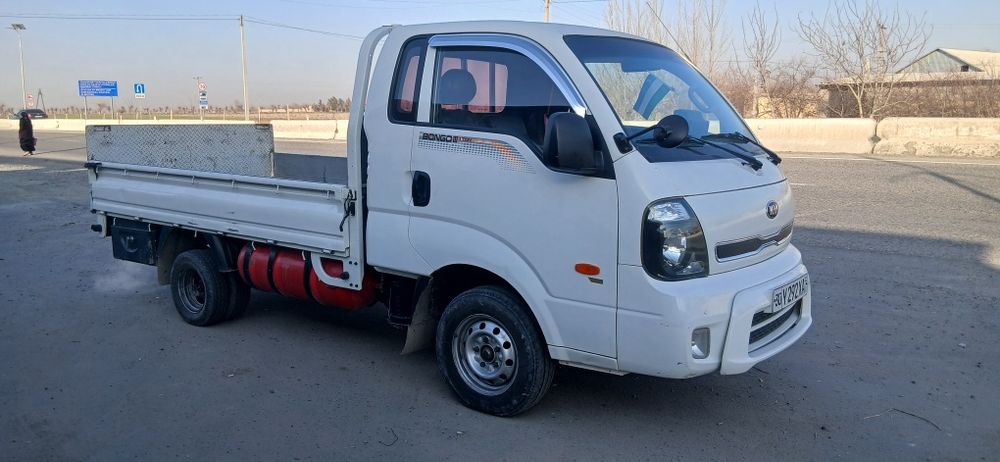 Kia sotiladi pirapan mator xama joyi zur ishlaydi aybi yuq yili 2017 2