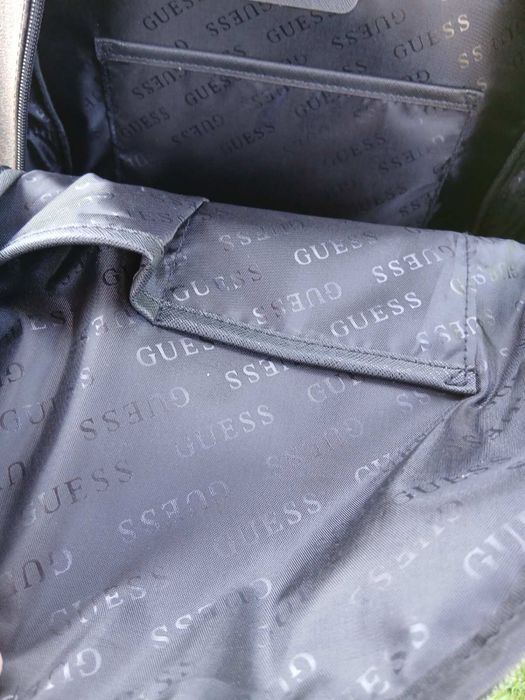 Раница  Guess!!!
