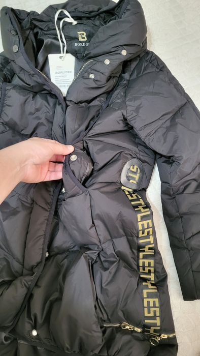 Продам зимнею куртку женская