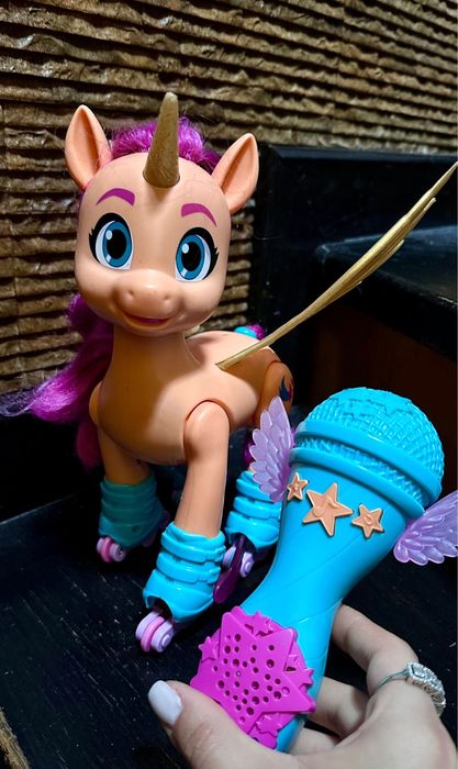 Figurina muzicala sing n skate Sunny My Little Pony