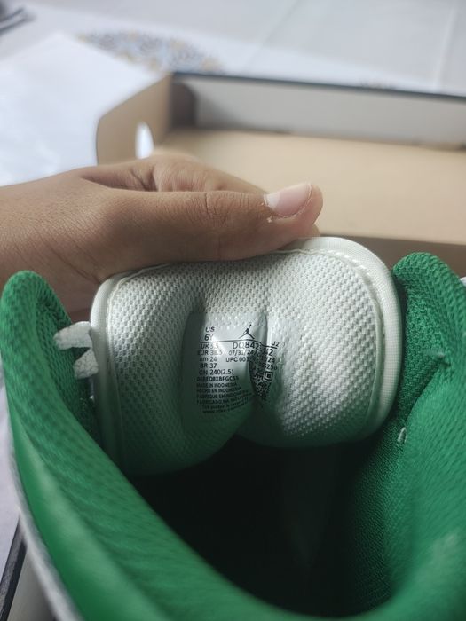 Jordan 1 mid verde și gri