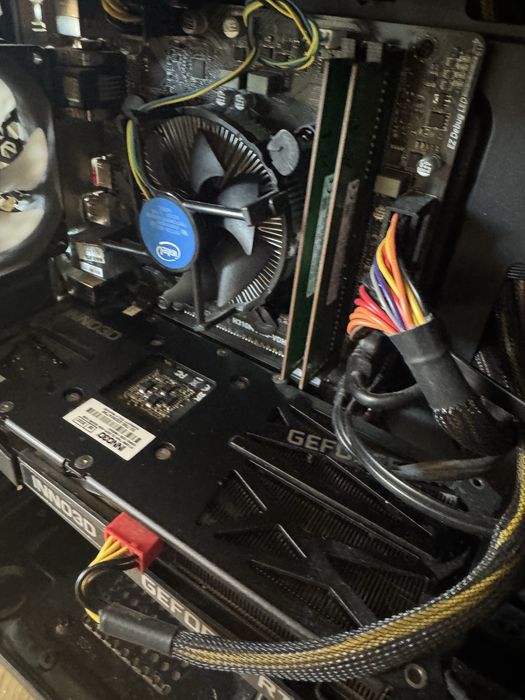 Sistem PC Gaming Calculator Intel I5 9400F RTX 3060