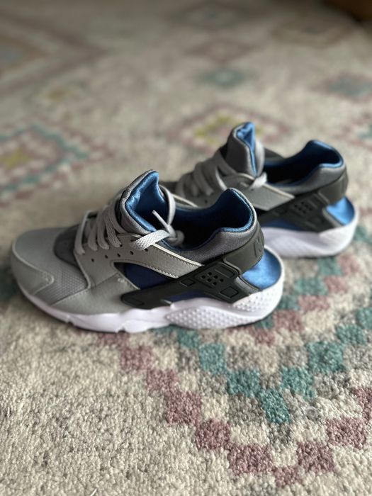 Adidasi Nike Hurache