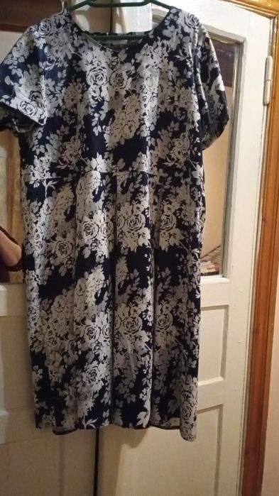 Продам платья недорого