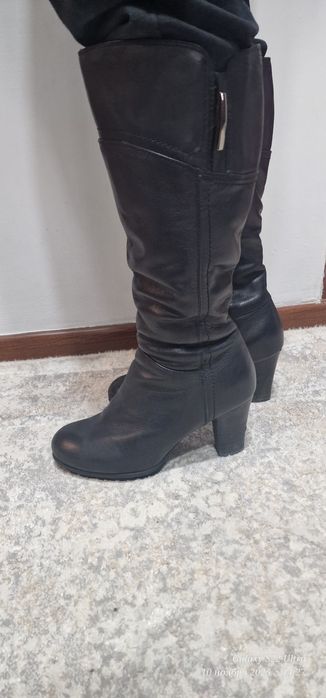Кожаные сапоги 39 размера