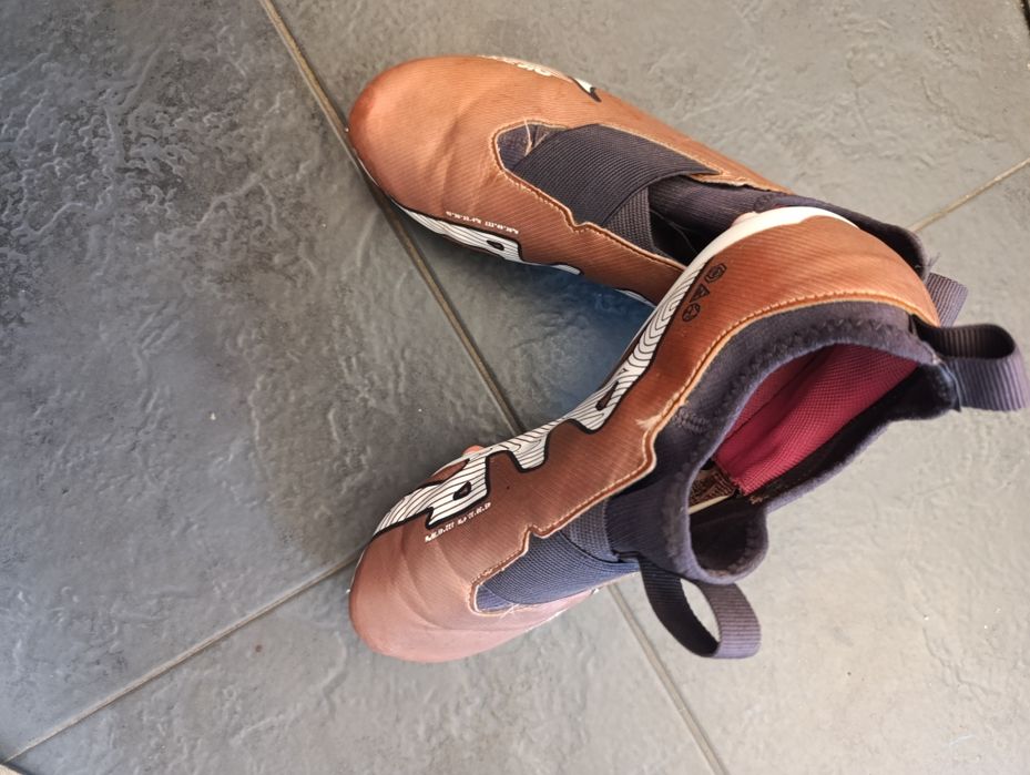 Бутонки Стоножки