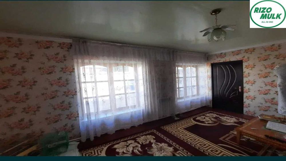 Учтепа тумани Бирлик мавзесида ховли сотилади. NR494/41