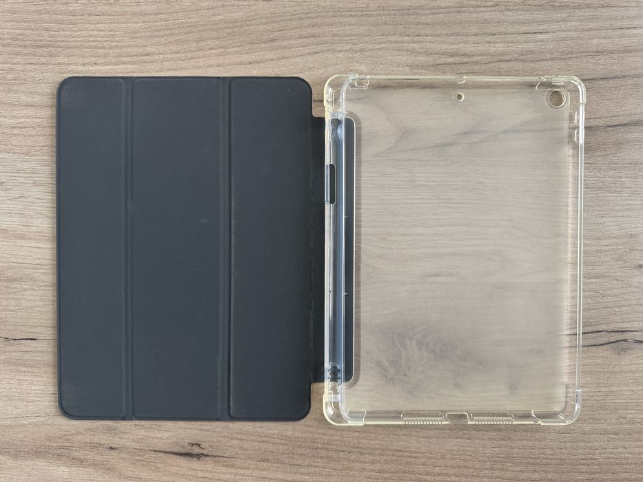 Husă magnetică • iPad 8