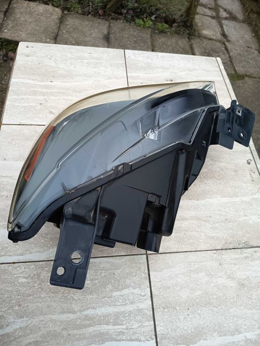 Ляв фар Mazda cx 3 full led без забележки