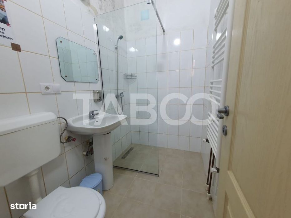 Casa de inchiriat zona Centrala 6 camere se inchiriaza si la muncitori