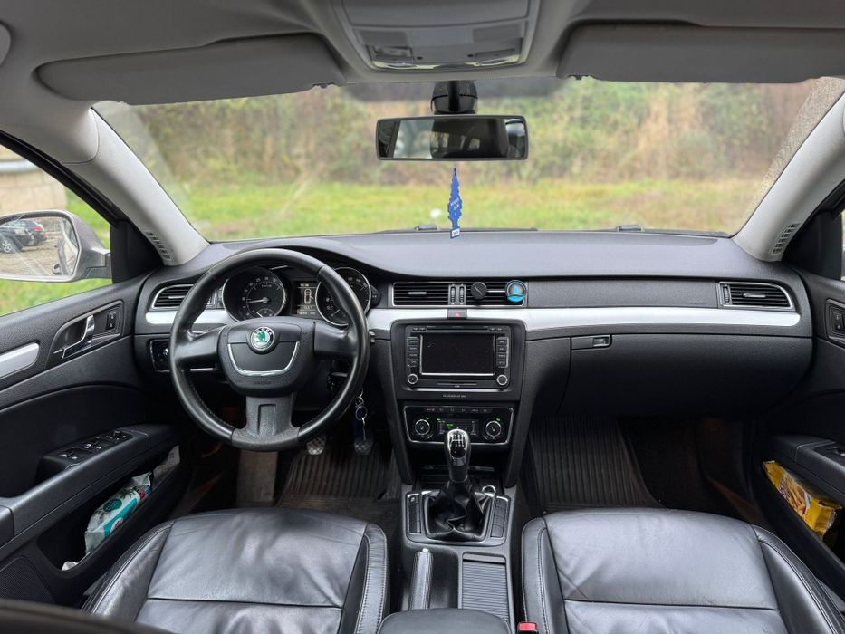 Vând Skoda superb