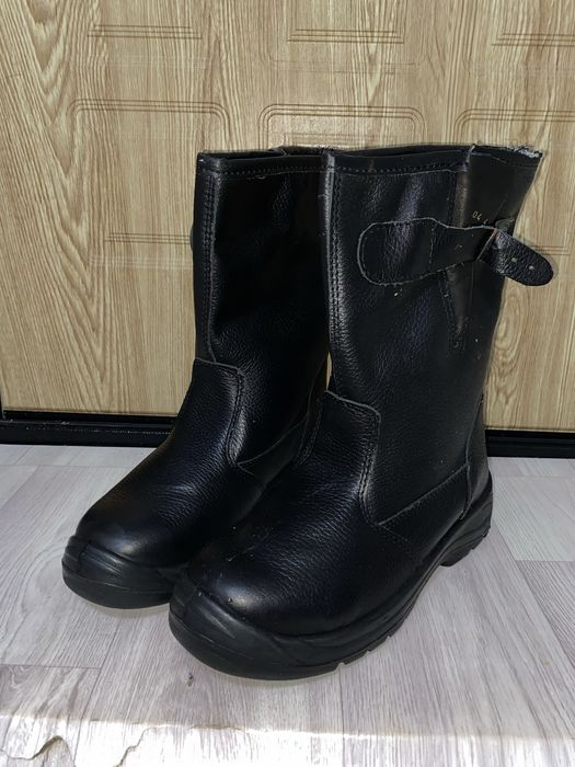 Продается летние сапоги!