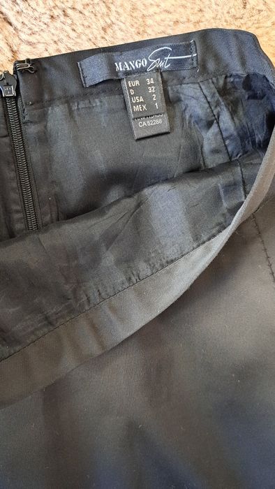 Fusta neagra MANGO marimea 34